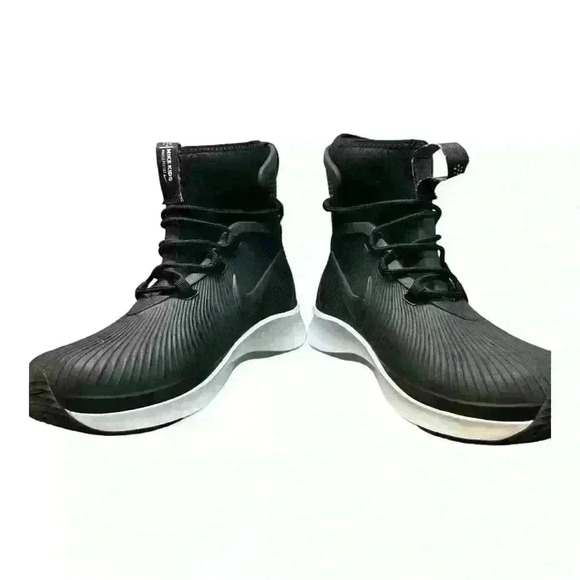 LIKE NEW Nike Binzie Boot 'Black White' size 5Y - Picture 5 of 10